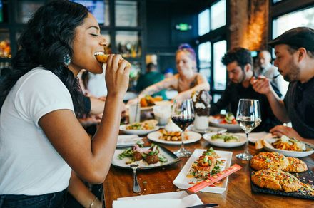 Restaurants are forcing us to put phones away, and I’m not complaining